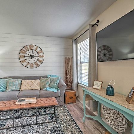 Centrally Located Branson Condo With Pool And Marina! Exterior foto