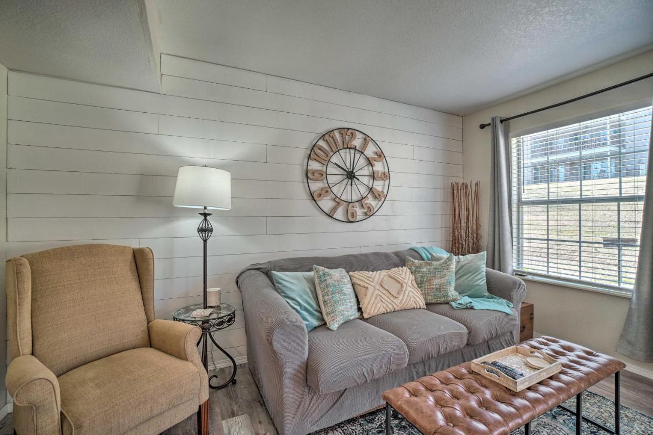 Centrally Located Branson Condo With Pool And Marina! Exterior foto